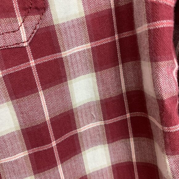Carhartt Red Flannel Button Down Top Size Medium - Picture 3 of 9
